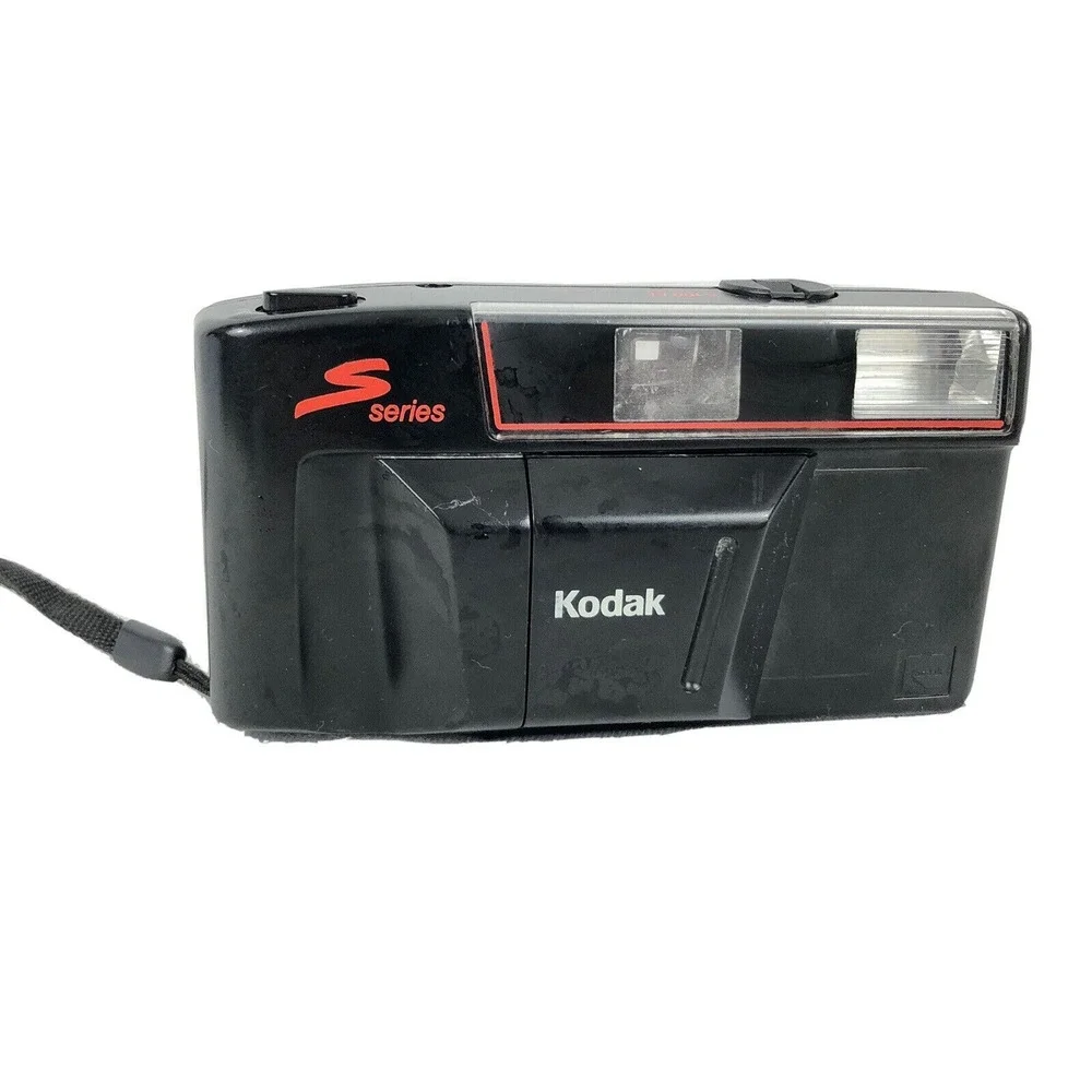 Vintage Kodak S100 EF S Series‎ 35MM Camera Point & Shoot Electronic Flash Works